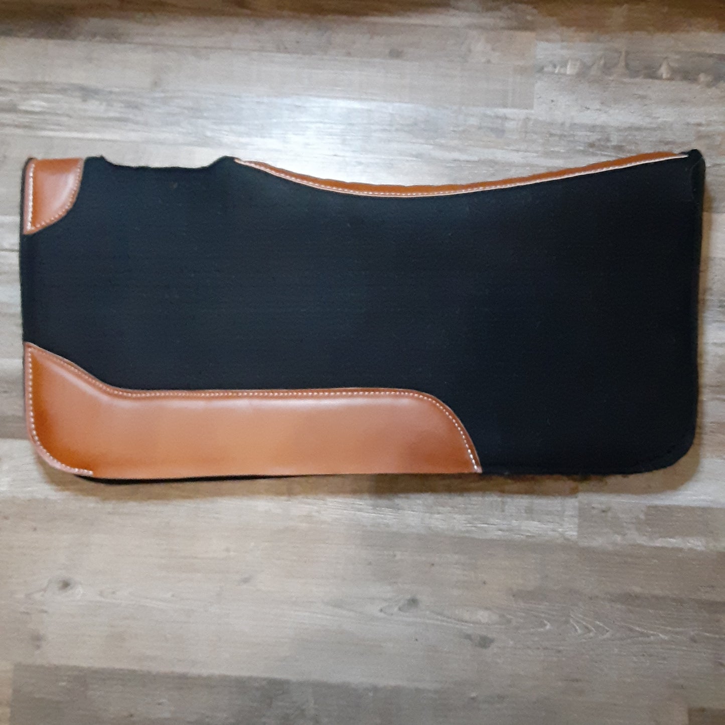 Black Felt Saddle Pad w/ Wear Leathers