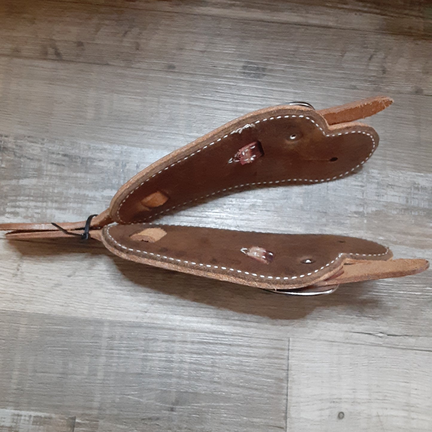 JR Miller Custom Saddlery Ladies Barbwire Spur Straps